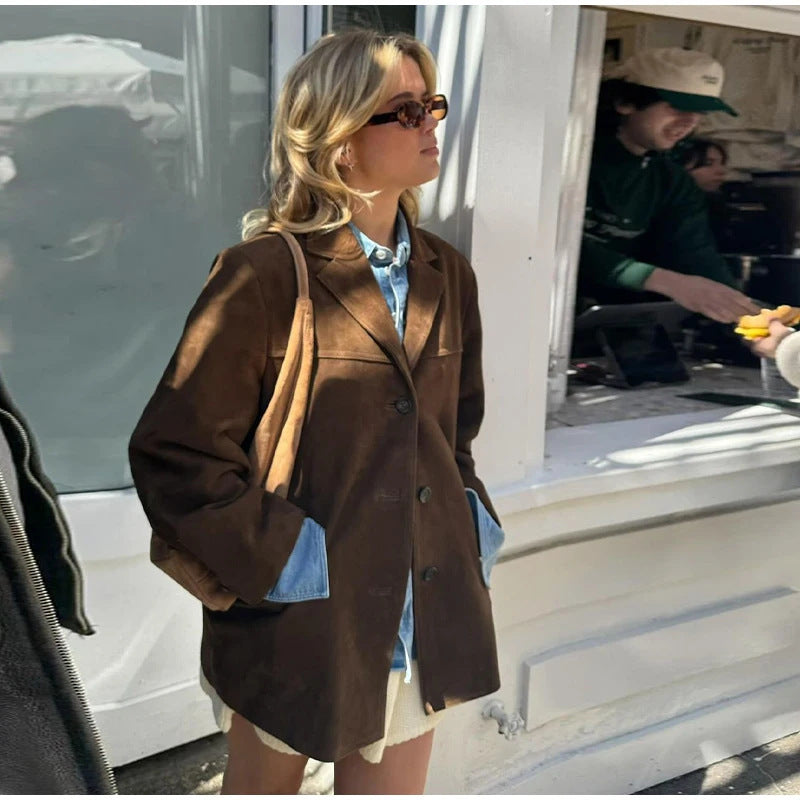 Sofía – Chaqueta de gamuza estilo urbano