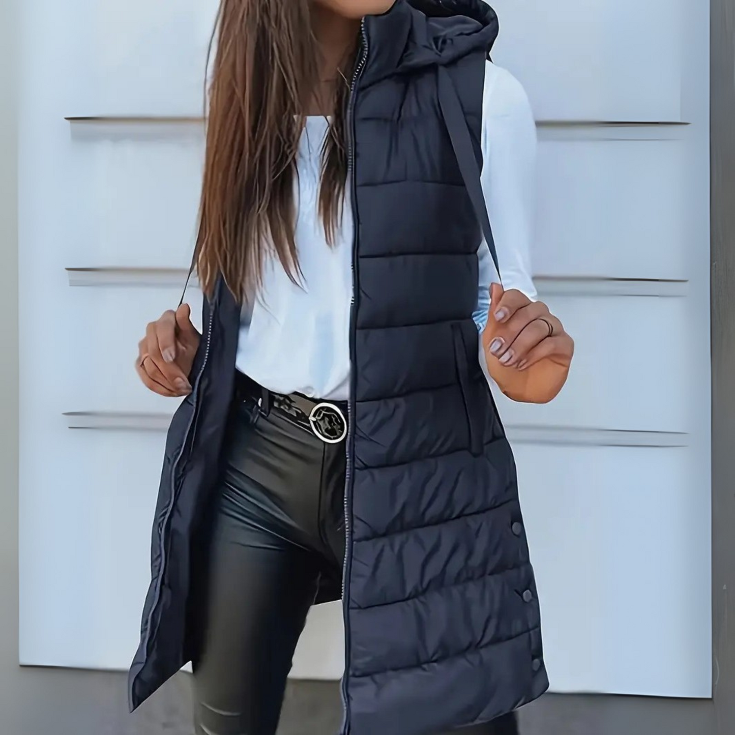 Elena – Chaleco Acolchado Largo Femenino con Capucha