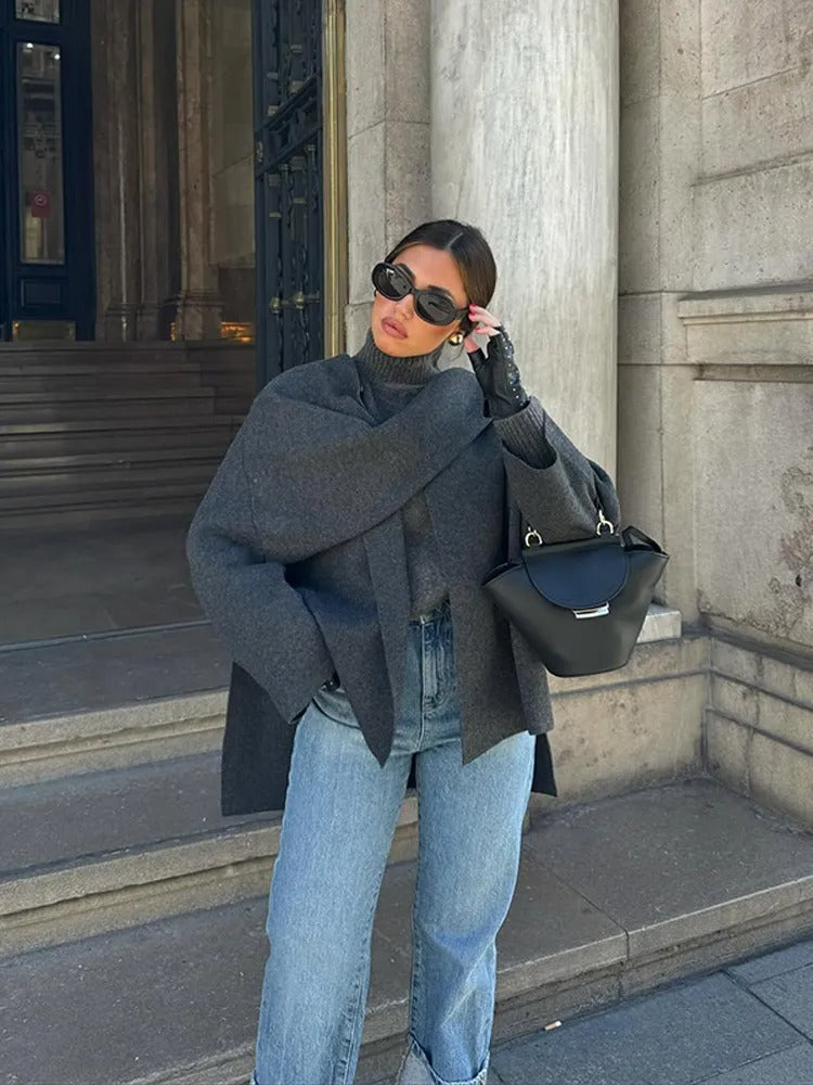 Adriana - Capa de mujer con diseño drapeado