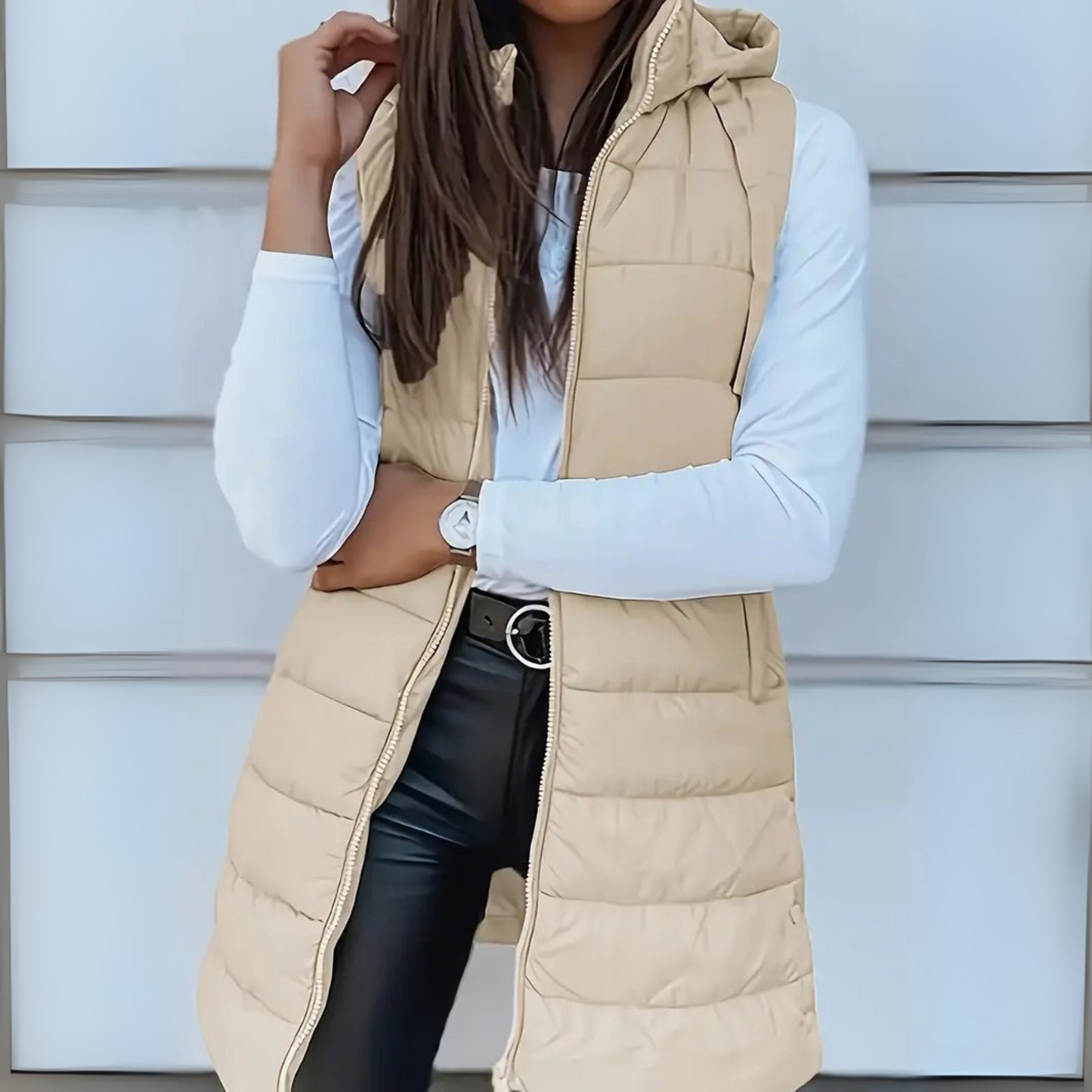 Elena – Chaleco Acolchado Largo Femenino con Capucha