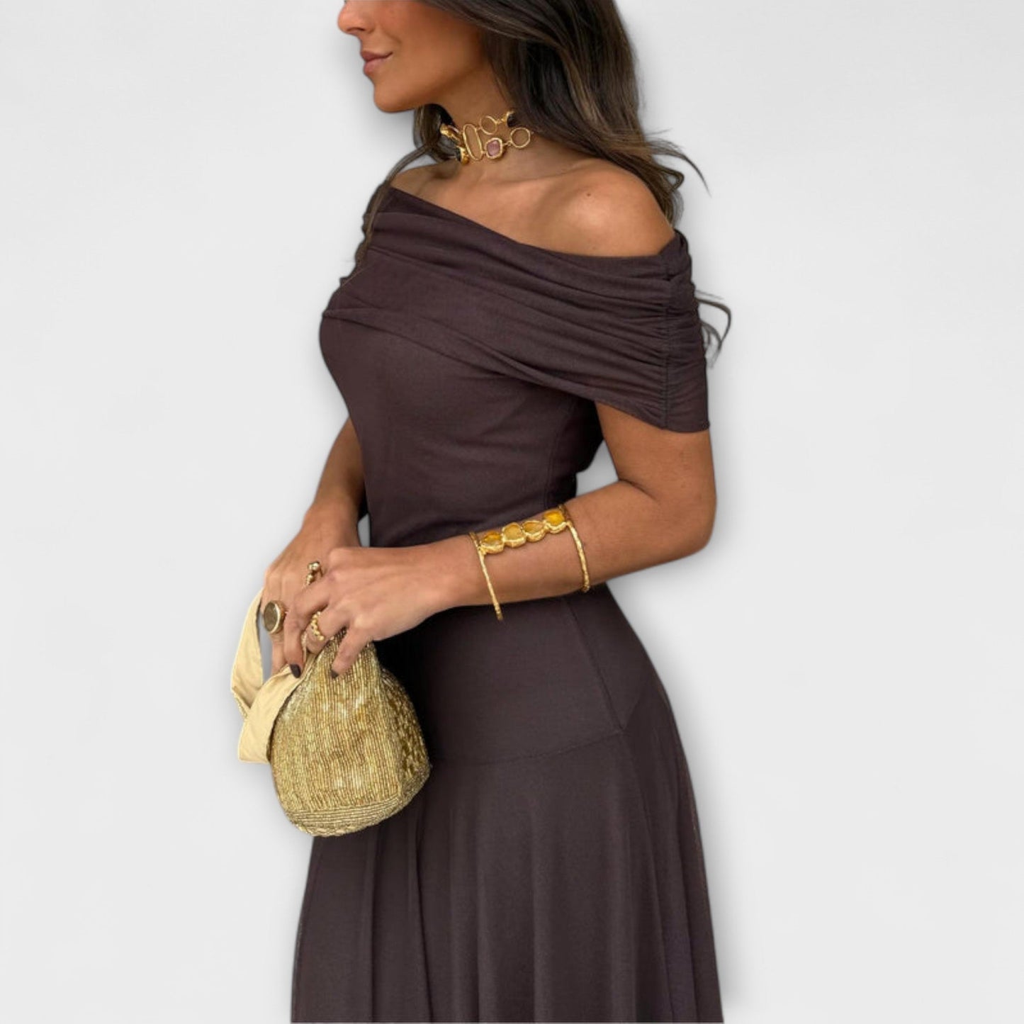 Isadora - Vestido largo de mujer con hombros descubiertos y falda