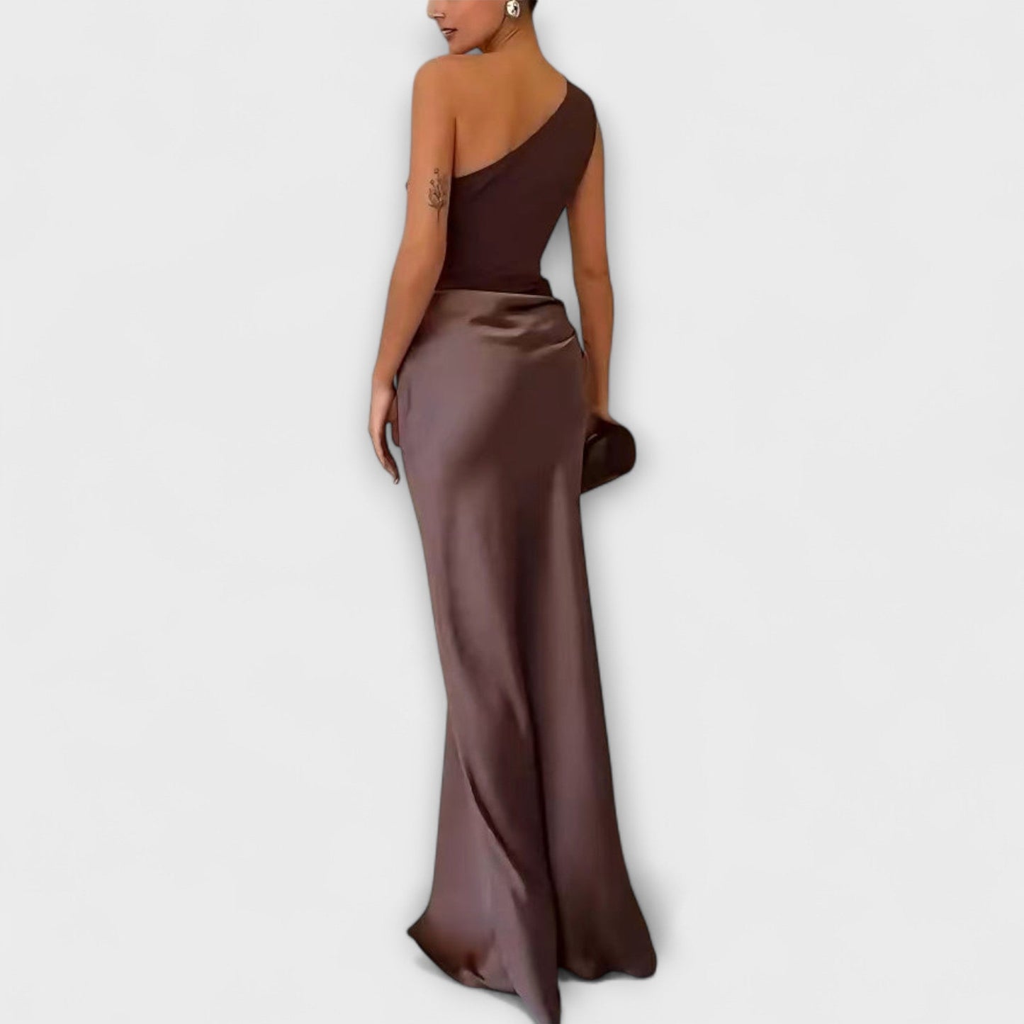 Adriana - Vestido largo satinado asimétrico