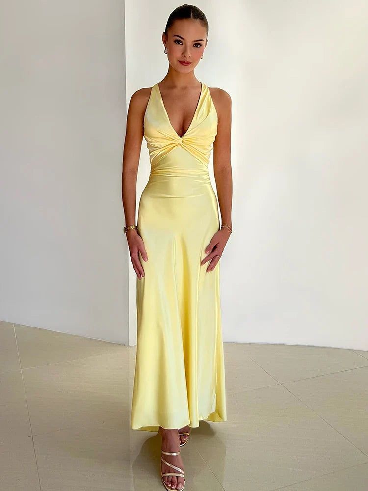 Julieta – Vestido maxi satinado de escote profundo