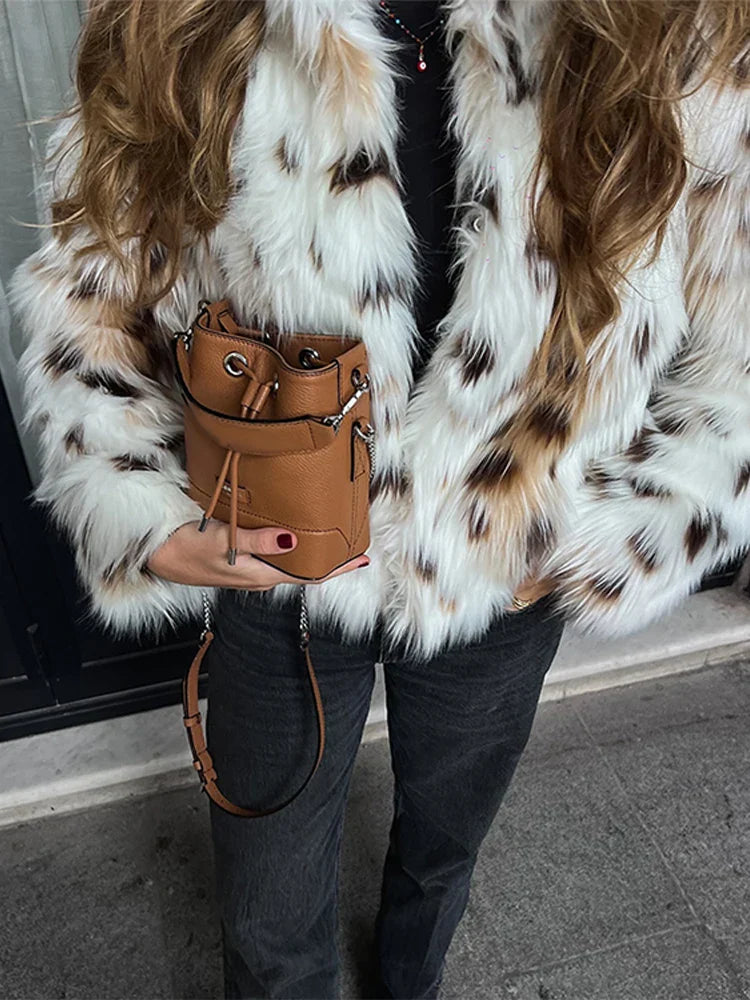 Valeria – Chaqueta de pelo sintético para mujer con estampado animal
