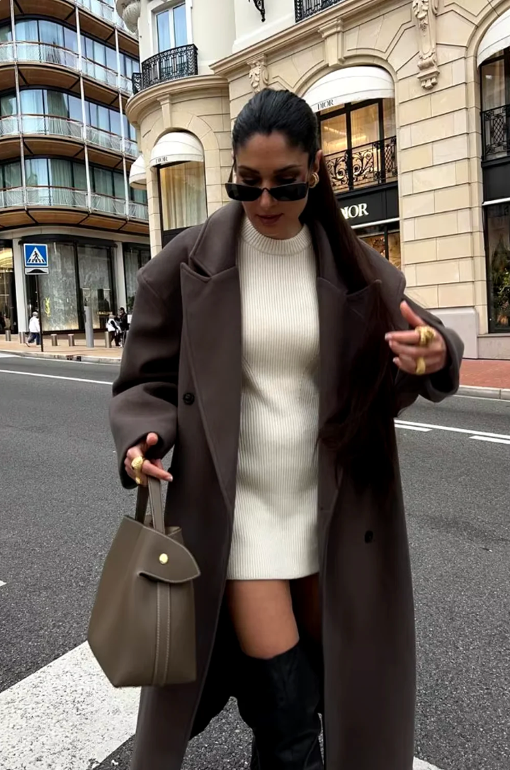 Gabriela - Abrigo de mujer largo con solapa y doble botonadura