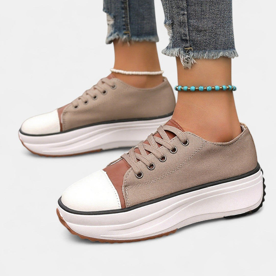 Jimena – Zapatillas con plataforma dentada y estilo urbano