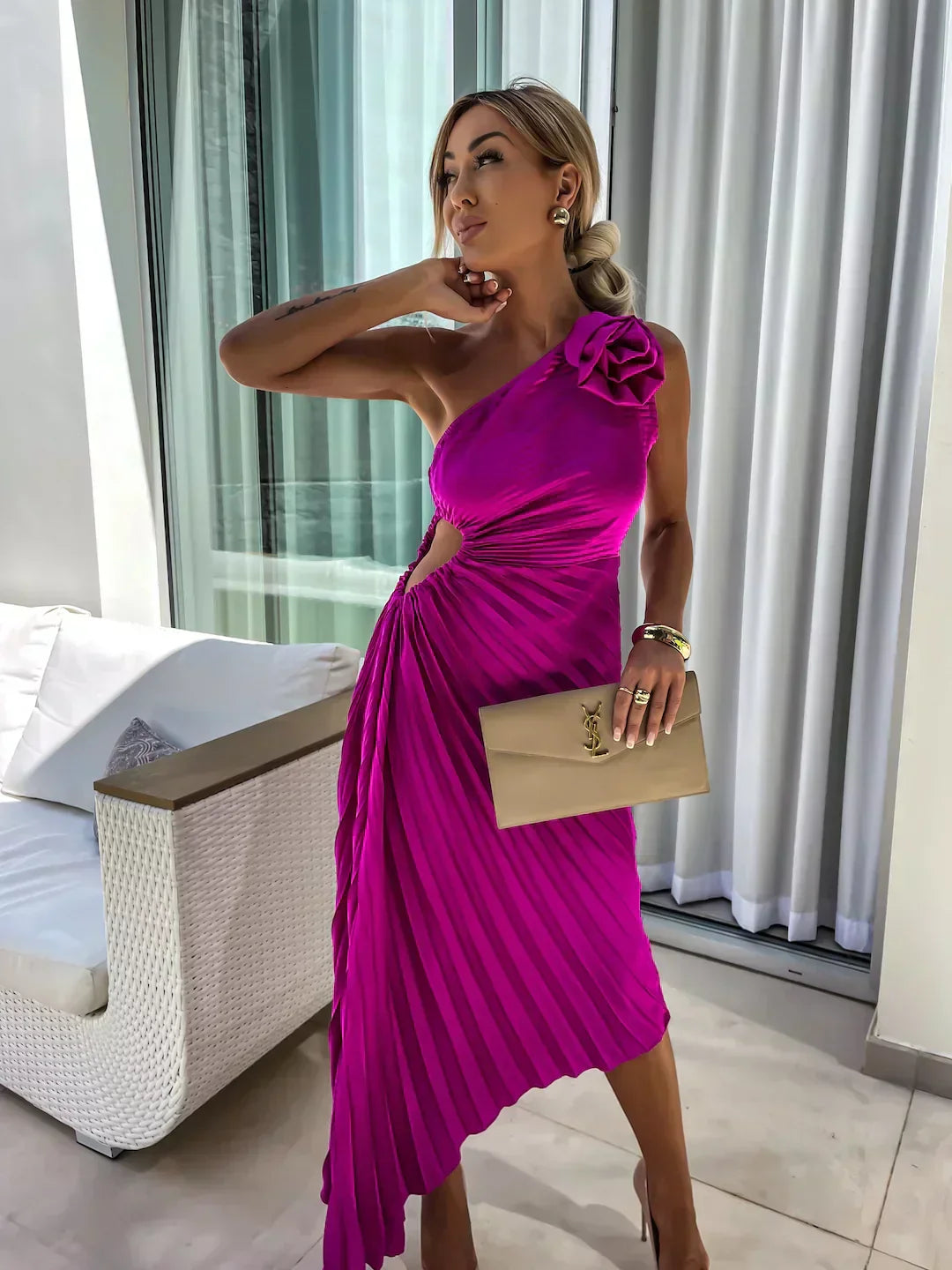 Valentina - Vestido de mujer asimétrico satinado con pliegues