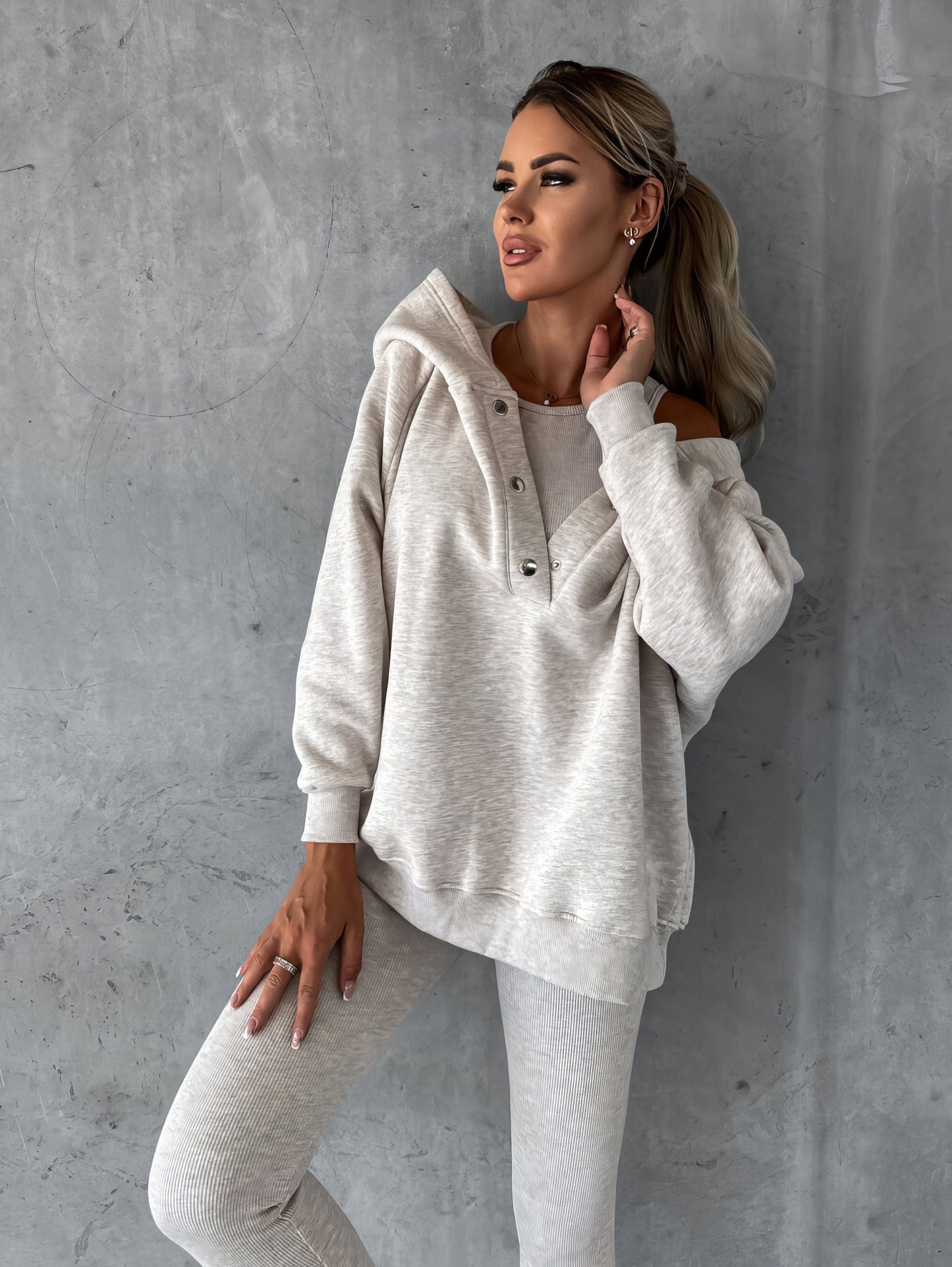 Marta – Conjunto Deportivo Femenino de Estilo Urbano