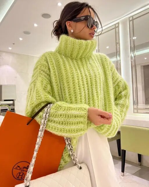 Valeria - Suéter oversize de punto grueso cuello alto mujer