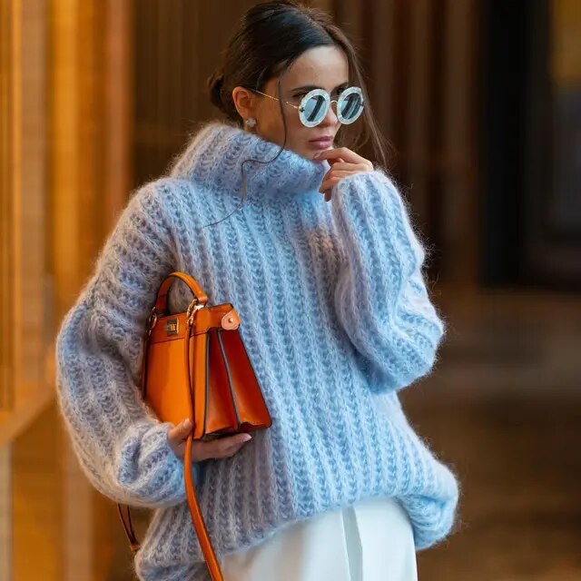 Valeria - Suéter oversize de punto grueso cuello alto mujer