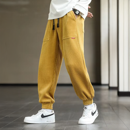 Lucas – Pantalón jogger de pana con bolsillos