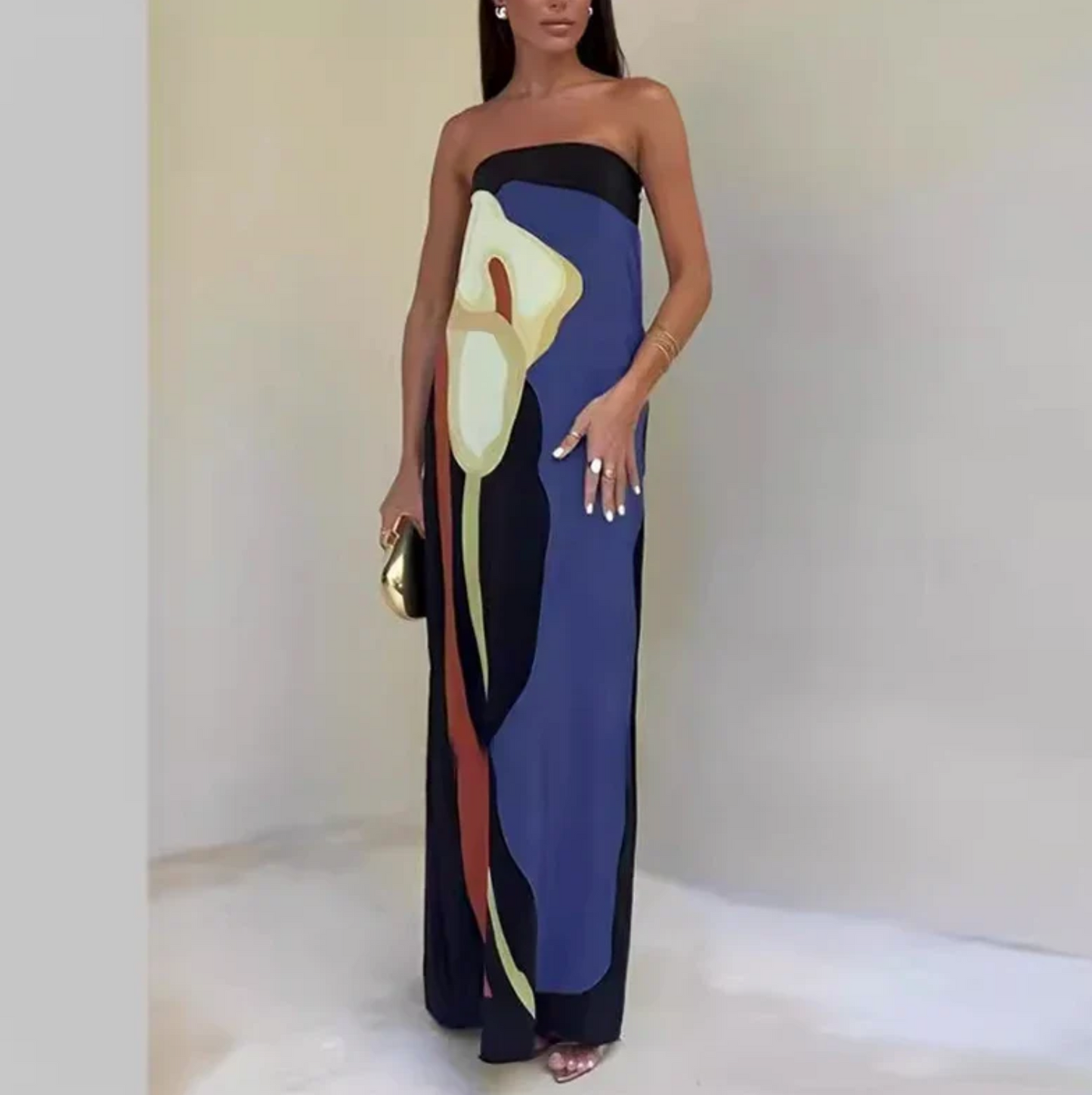 Aveline – Vestido largo sin tirantes con estampado floral artístico