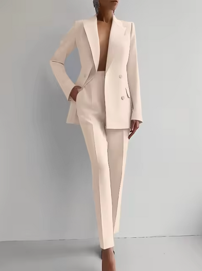 Clara – Traje Sastre Femenino de Corte Contemporáneo