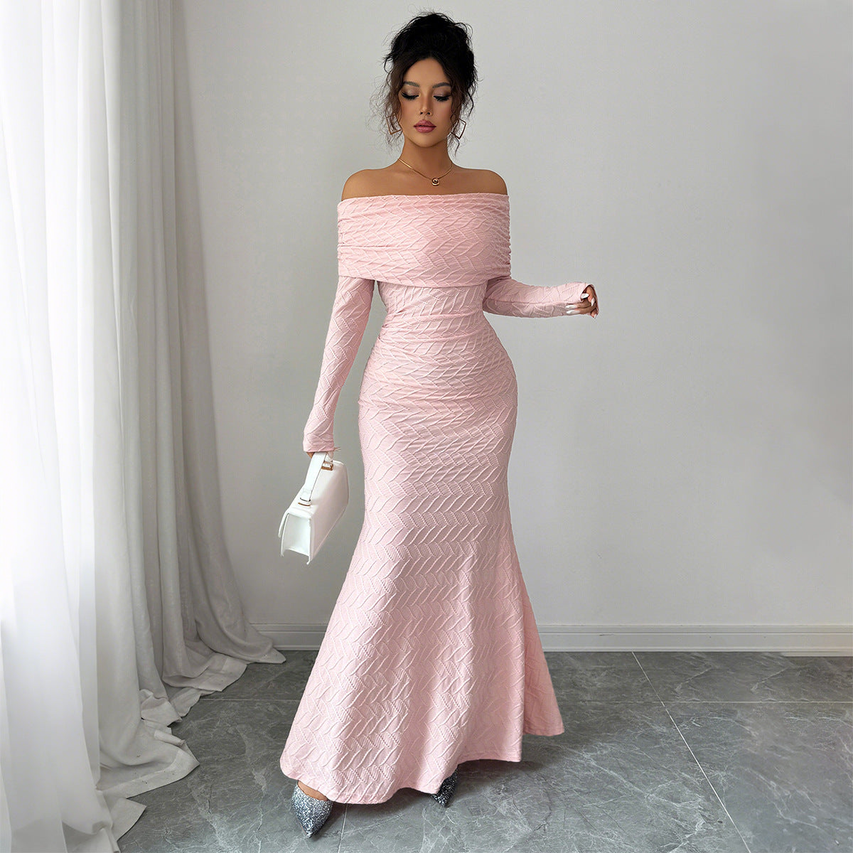 Camila – Vestido largo palabra de honor con mangas largas para mujer