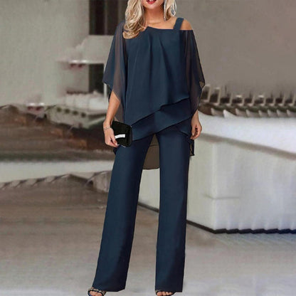 Claudia – Conjunto elegante de dos piezas con capa fluida