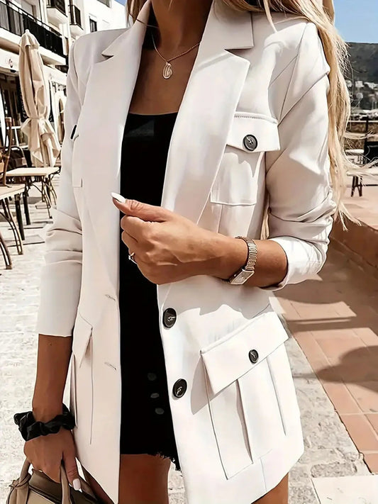 Isabella – Blazer entallado con solapa