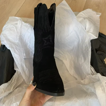 Savannah – Botas cowboy de ante con bordado estelar