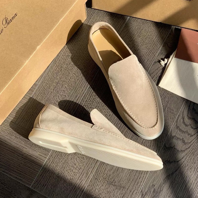 Lorenzo – Mocasines ortopédicos de ante con suela ligera y diseño minimalista