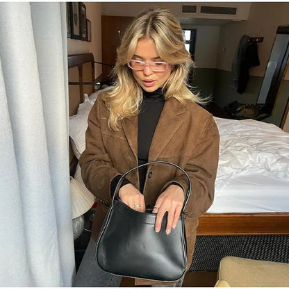 Sofía – Chaqueta de gamuza estilo urbano