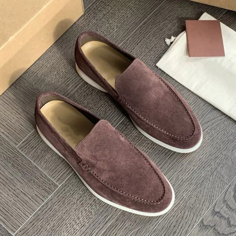 Lorenzo – Mocasines ortopédicos de ante con suela ligera y diseño minimalista