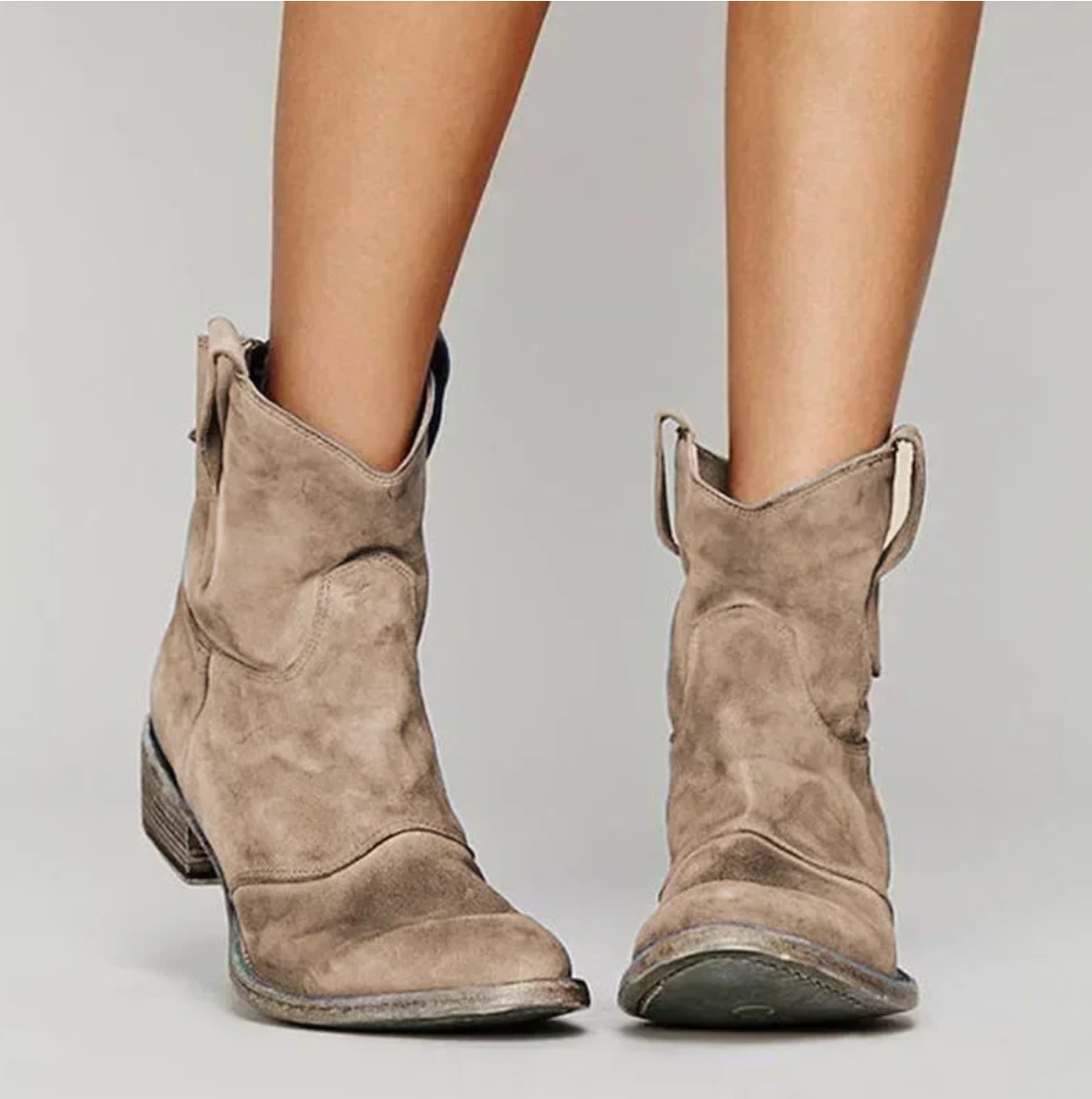 Ardena – Botas cowboy cortas en ante envejecido