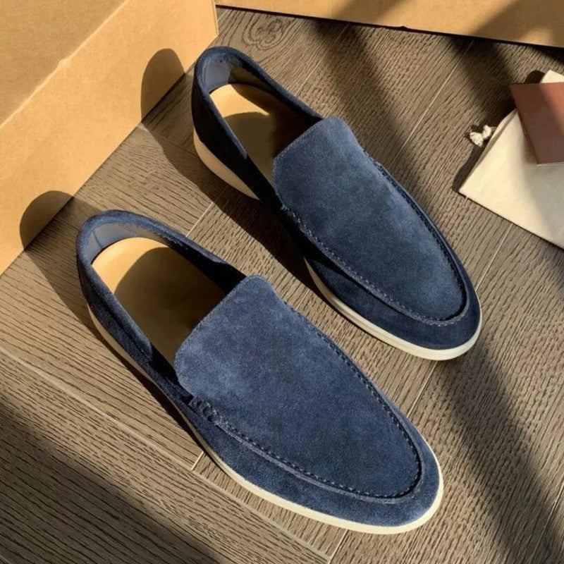 Lorenzo – Mocasines ortopédicos de ante con suela ligera y diseño minimalista
