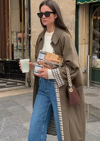 Clara – Gabardina larga casual para mujer con diseño de cuadros en el interior