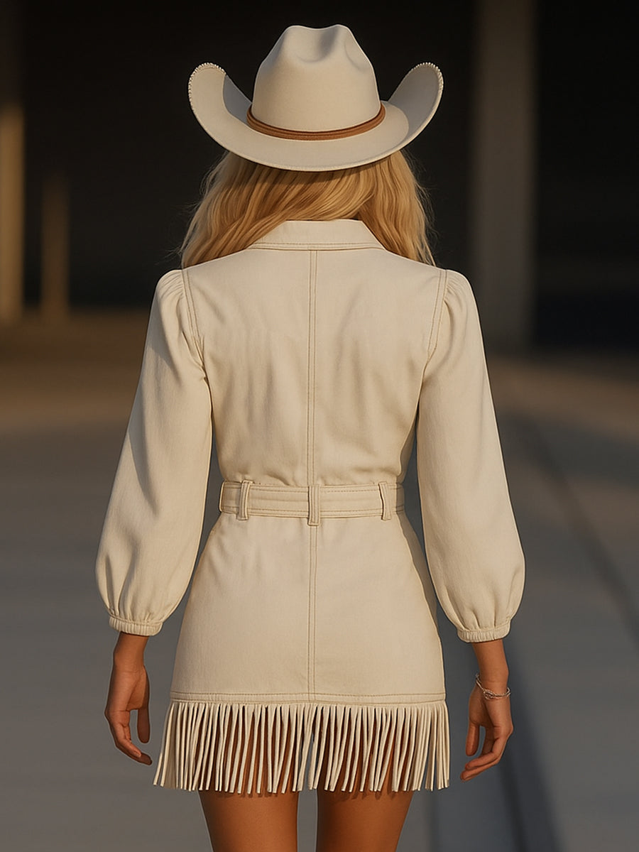Lara – Vestido corto estilo western con cinturón y flecos