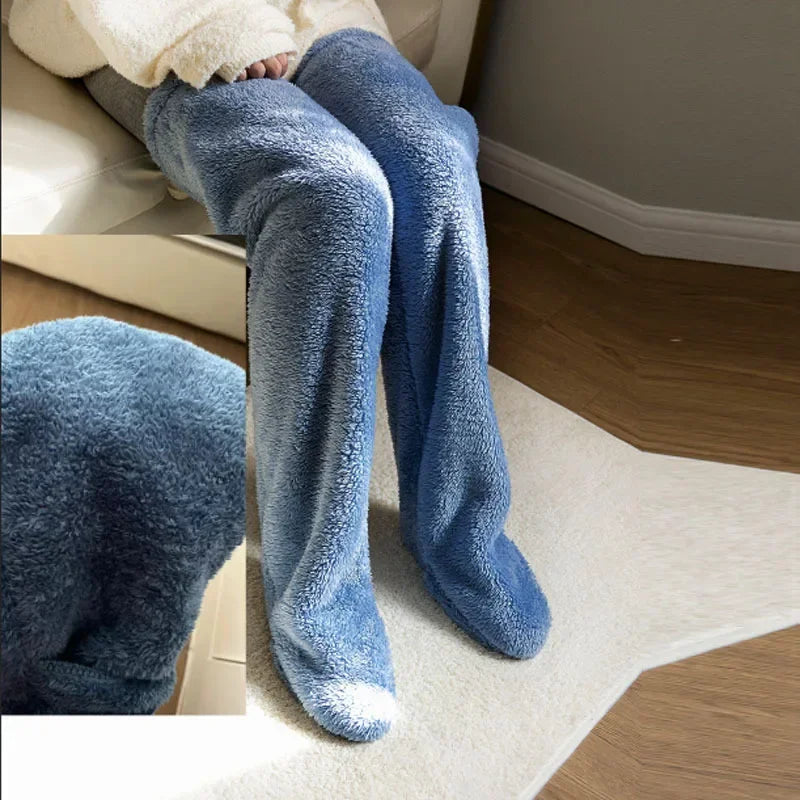 Clara – Calcetines altos térmicos de felpa para mujer