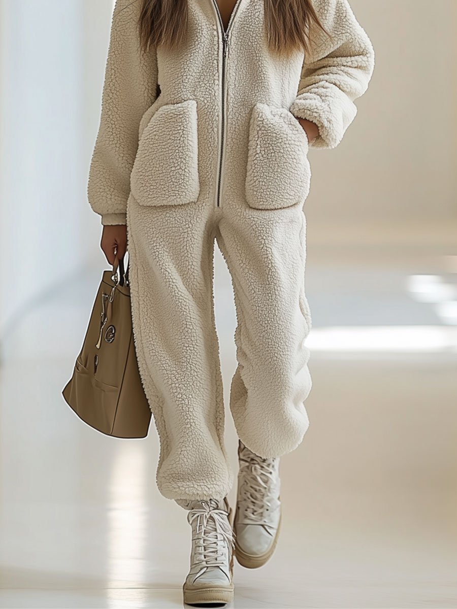 Natalia – Mono Acolchado de Borreguito con Capucha para Mujer