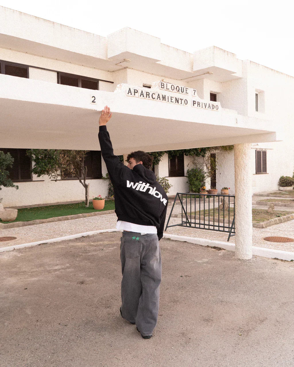 Leo – Sudadera Urbana Unisex con Capucha